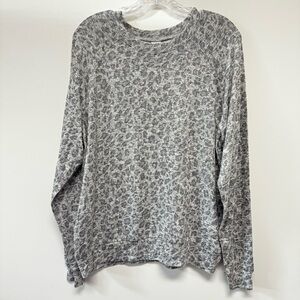 Spirit‎ Jersey Super Soft Gray Leopard Print Knit Long Sleeve Crew Neck Size M
